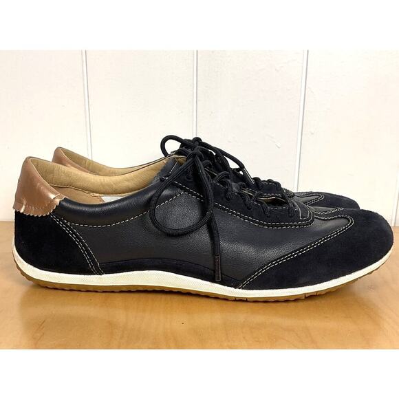 Geox Women's D Vega A Trainers Navy and Gold Leather Slim Line Comfort Sneaker - Picture 2 of 10